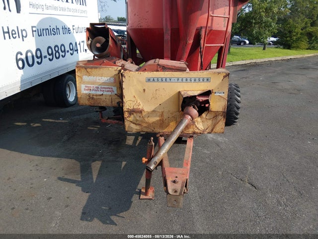 45824085 :رقم المزاد ، 16200005508 vin ، 1975 Massey Ferguson Mf15 Feed Grinder مزاد بيع