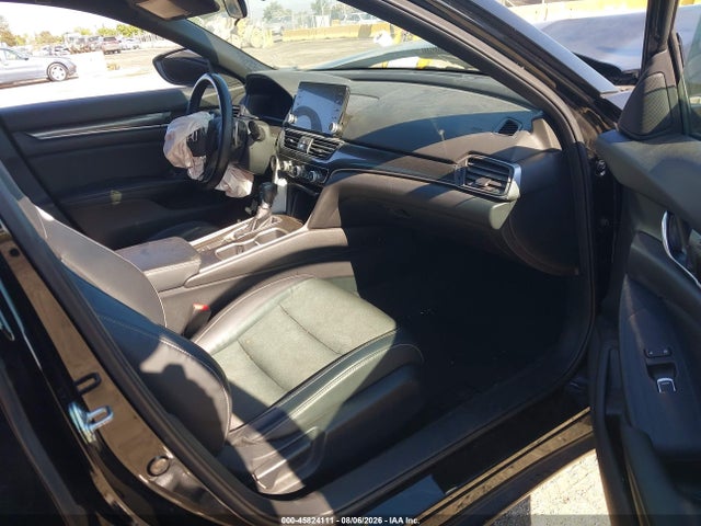 2018 Honda Accord Sport მანქანა იყიდება აუქციონზე, vin: 1HGCV1F30JA162553, აუქციონის ნომერი: 45824111