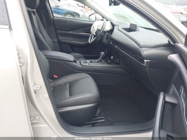 45824134 :رقم المزاد ، 3MVDMBBL8NM458283 vin ، 2022 Mazda Cx-30 Select مزاد بيع
