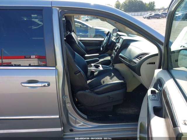 Продажа на аукционе авто 2016 Chrysler Town & Country Limited, vin: 2C4RC1JG6GR136066, номер лота: 45824138