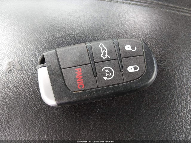 Продажа на аукционе авто 2015 Chrysler 200 S, vin: 1C3CCCBB3FN557456, номер лота: 45824150