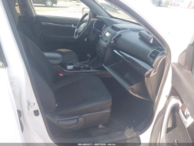 KIA SORENTO LX 2015 5XYKTCA64FG570669 Image 5