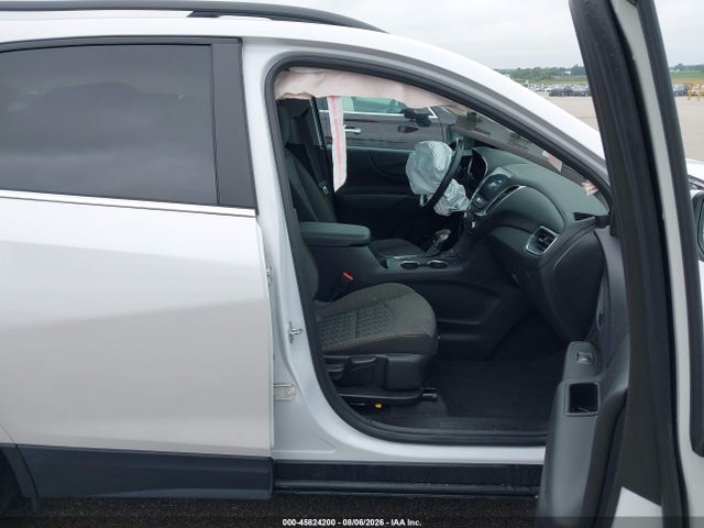 Продажа на аукционе авто 2022 Chevrolet Equinox Awd Lt, vin: 3GNAXUEV3NL272720, номер лота: 45824200