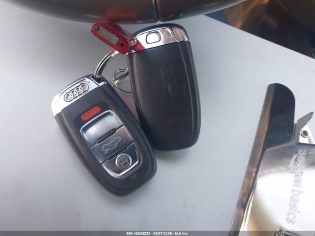 Продаж на аукціоні авто 2010 Audi Q5 3.2 Premium, vin: WA1LKAFP4AA059060, номер лоту: 45824232