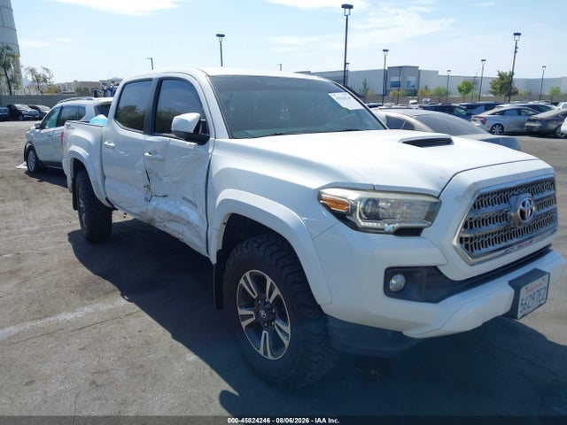 Toyota Tacoma Trd Sport 2017 3TMAZ5CN7HM039269 main image
