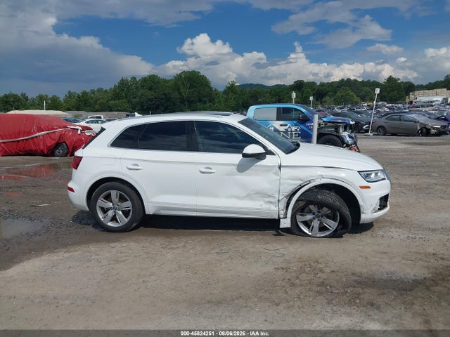 Продаж на аукціоні авто 2018 Audi Q5 2.0t Premium/2.0t Tech Premium, vin: WA1BNAFY2J2007173, номер лоту: 45824251