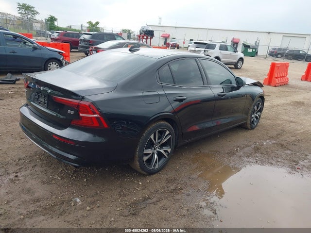 Aukcja sprzedaży 2024 Volvo S60 B5 Core Dark Theme, vin: 7JRL12FK8RG326827, numer aukcji: 45824262