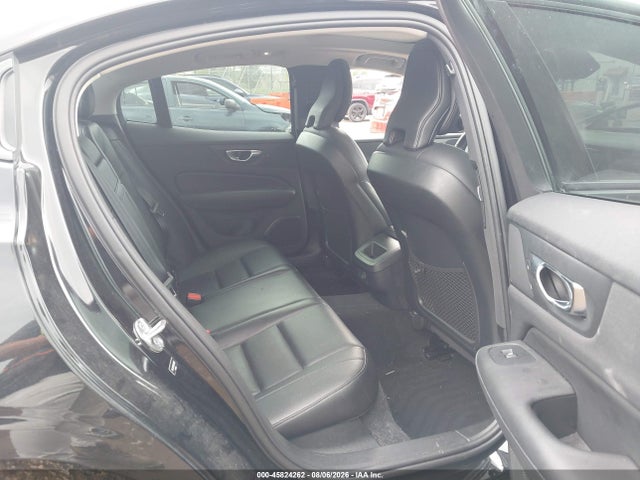 Aukcja sprzedaży 2024 Volvo S60 B5 Core Dark Theme, vin: 7JRL12FK8RG326827, numer aukcji: 45824262