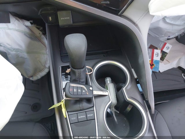 4T1C11AK6RU189058 Toyota CAMRY LE
