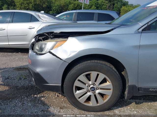 45824431 :رقم المزاد ، 4S4BSBFC2F3289370 vin ، 2015 Subaru Outback 2.5i Premium مزاد بيع