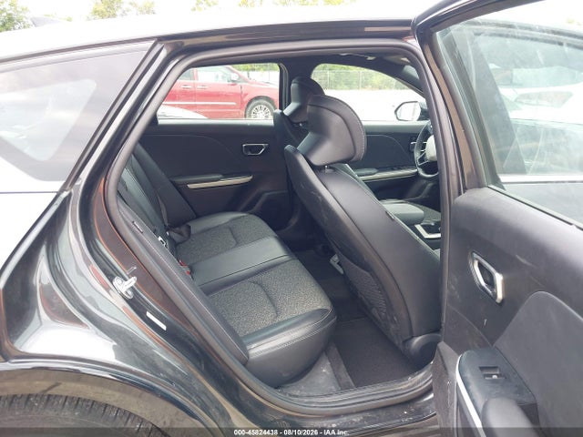 45824438 :رقم المزاد ، 3KPFW4DE5SE167678 vin ، 2025 Kia K4 Gt-line مزاد بيع