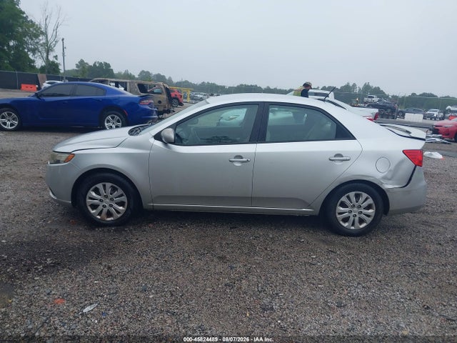 45824489 :رقم المزاد ، KNAFT4A22D5677291 vin ، 2013 Kia Forte Lx مزاد بيع