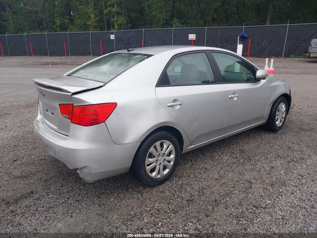 45824489 :رقم المزاد ، KNAFT4A22D5677291 vin ، 2013 Kia Forte Lx مزاد بيع