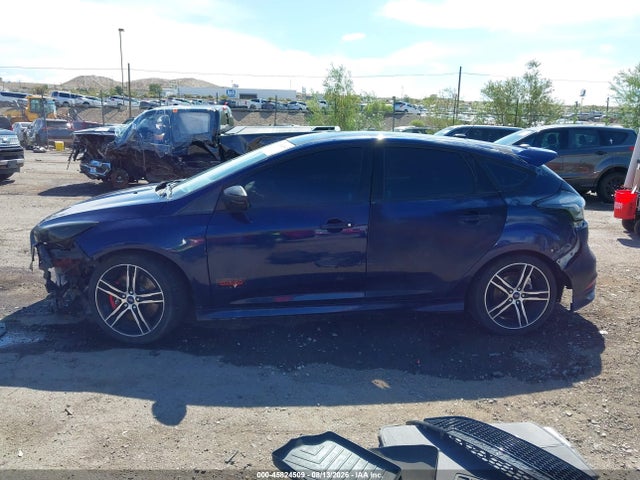 45824509 :رقم المزاد ، 1FADP3L92GL293486 vin ، 2016 Ford Focus St مزاد بيع