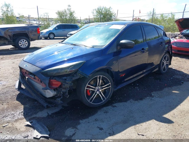 45824509 :رقم المزاد ، 1FADP3L92GL293486 vin ، 2016 Ford Focus St مزاد بيع