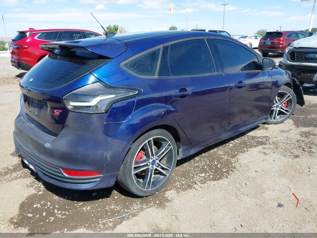 45824509 :رقم المزاد ، 1FADP3L92GL293486 vin ، 2016 Ford Focus St مزاد بيع