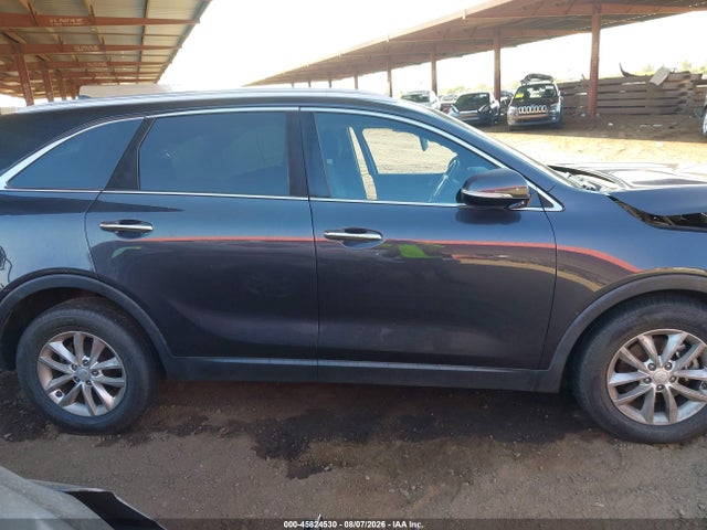 2018 Kia Sorento 3.3l Lx მანქანა იყიდება აუქციონზე, vin: 5XYPG4A58JG370779, აუქციონის ნომერი: 45824530