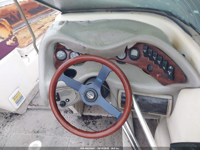 45824581 :رقم المزاد ، JTC30960D898 vin ، 1998 Crownline Other مزاد بيع
