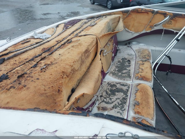 45824581 :رقم المزاد ، JTC30960D898 vin ، 1998 Crownline Other مزاد بيع