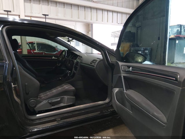 2015 Volkswagen Golf Gti 2.0t S 2-door მანქანა იყიდება აუქციონზე, vin: 3VWTT7AU7FM059211, აუქციონის ნომერი: 45824584