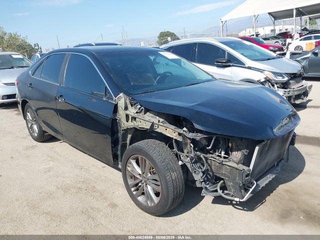 45824599 :رقم المزاد ، 4T1BF1FK1HU747287 vin ، 2017 Toyota Camry Se مزاد بيع