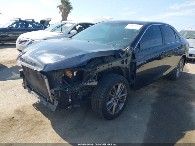 45824599 :رقم المزاد ، 4T1BF1FK1HU747287 vin ، 2017 Toyota Camry Se مزاد بيع