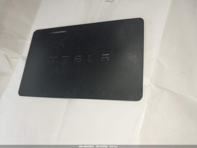 Tesla Model Y Long Range Dual Motor All-wheel Drive 2024 7SAYGAEEXRF090610 Image 11
