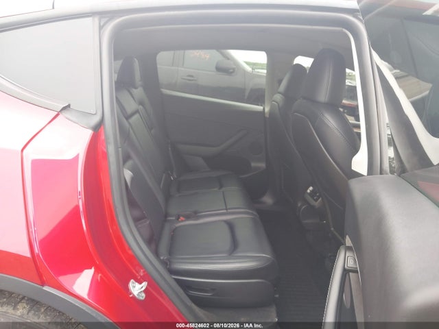 Tesla Model Y Long Range Dual Motor All-wheel Drive 2024 7SAYGAEEXRF090610 Image 8