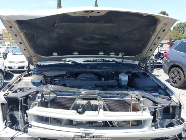 2005 Chevrolet Tahoe Z71 მანქანა იყიდება აუქციონზე, vin: 1GNEK13T15R260123, აუქციონის ნომერი: 45824606