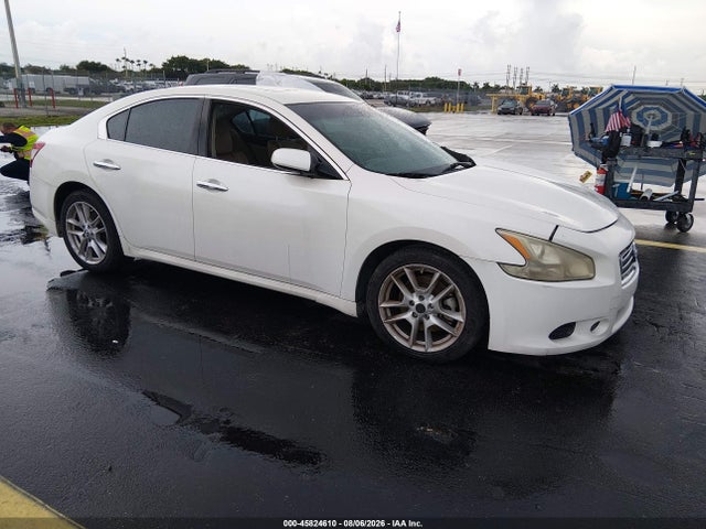 45824610 :رقم المزاد ، 1N4AA5AP2BC821201 vin ، 2011 Nissan Maxima 3.5 S مزاد بيع