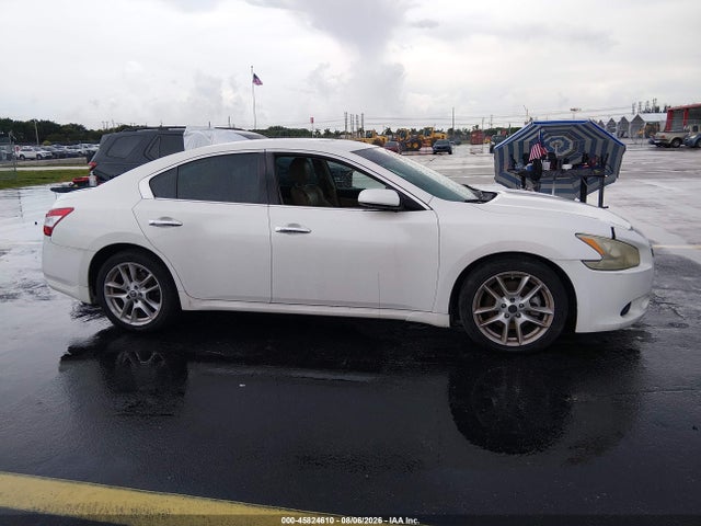 45824610 :رقم المزاد ، 1N4AA5AP2BC821201 vin ، 2011 Nissan Maxima 3.5 S مزاد بيع