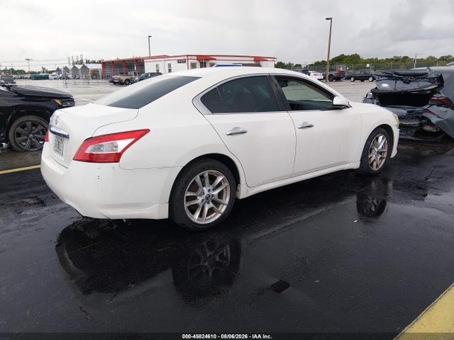 45824610 :رقم المزاد ، 1N4AA5AP2BC821201 vin ، 2011 Nissan Maxima 3.5 S مزاد بيع