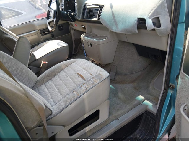 45824632 :رقم المزاد ، 1GKDM19Z5NB527108 vin ، 1992 Gmc Safari Xt مزاد بيع