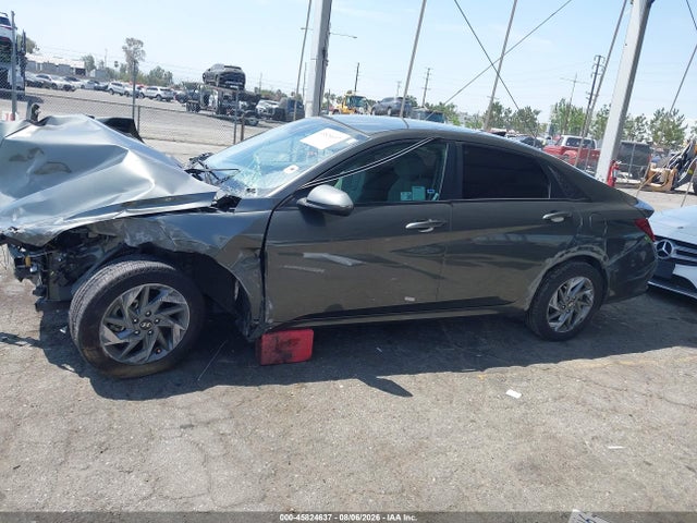 KMHLM4DG5RU731945 Hyundai ELANTRA SEL