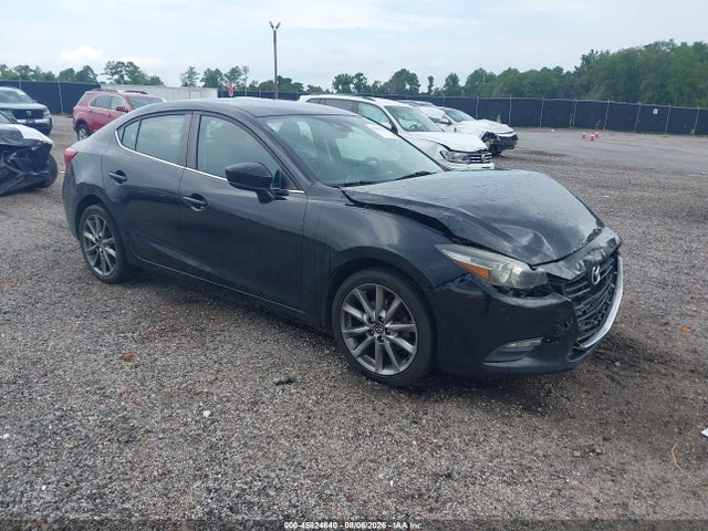 45824640 :رقم المزاد ، 3MZBN1V30JM251535 vin ، 2018 Mazda Mazda3 Touring مزاد بيع