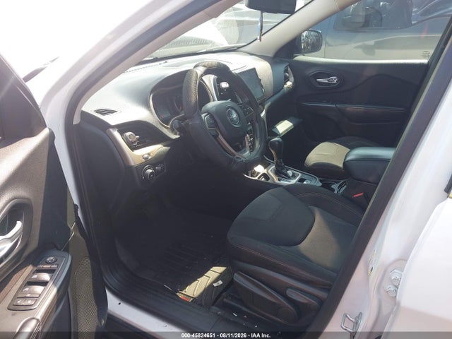 Продаж на аукціоні авто 2015 Jeep Cherokee Latitude, vin: 1C4PJLCS4FW631365, номер лоту: 45824651