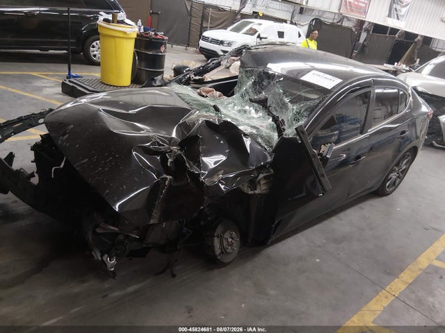 Mazda Mazda3 Touring 2018 3MZBN1V33JM220005 Image 2