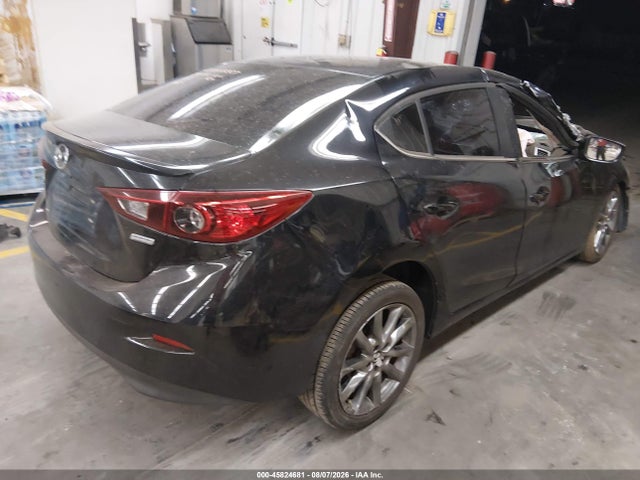 Mazda Mazda3 Touring 2018 3MZBN1V33JM220005 Image 4