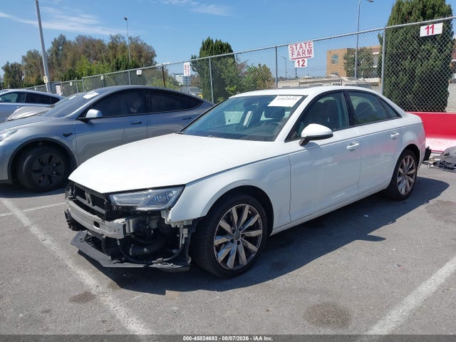 45824693 :رقم المزاد ، WAUGMAF43HN059350 vin ، 2017 Audi A4 2.0t Ultra Premium مزاد بيع