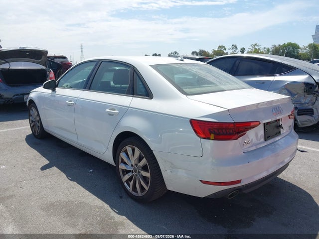 45824693 :رقم المزاد ، WAUGMAF43HN059350 vin ، 2017 Audi A4 2.0t Ultra Premium مزاد بيع