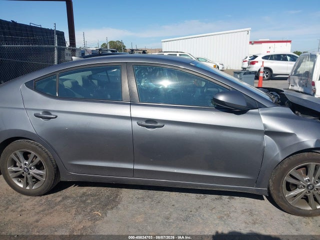 Продажа на аукционе авто 2018 Hyundai Elantra Sel, vin: 5NPD84LF4JH305684, номер лота: 45824703