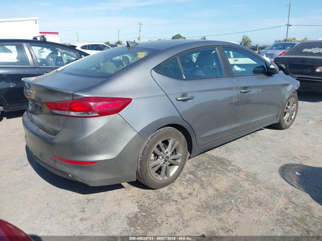 Продажа на аукционе авто 2018 Hyundai Elantra Sel, vin: 5NPD84LF4JH305684, номер лота: 45824703