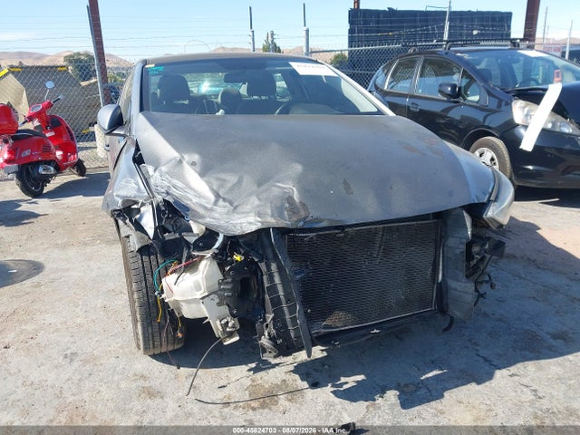 Продажа на аукционе авто 2018 Hyundai Elantra Sel, vin: 5NPD84LF4JH305684, номер лота: 45824703