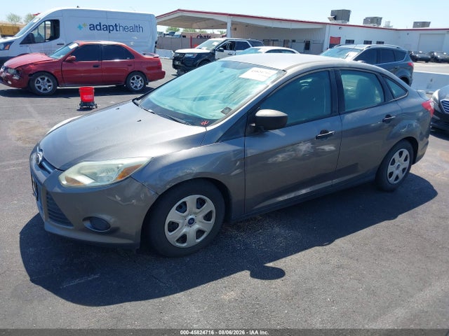 Ford FOCUS S 2014 1FADP3E24EL219337 Image 2