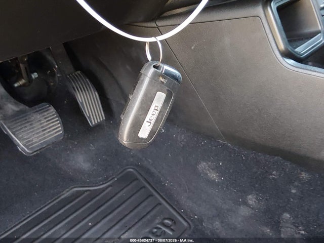 ZACNJCBB8MPM26941 Jeep Renegade Latitude Fwd