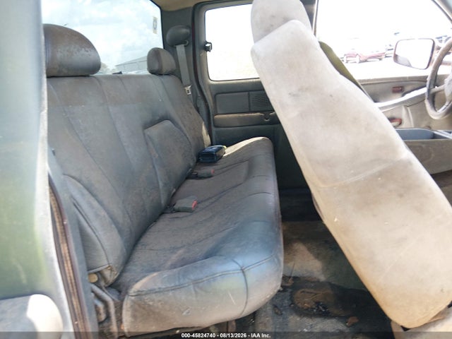 Продаж на аукціоні авто 2002 Chevrolet Silverado 2500hd, vin: 1GCHC29122E169525, номер лоту: 45824740