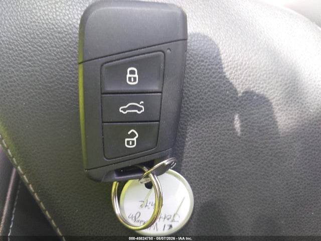 45824750 :رقم المزاد ، 3VWC57BUXMM062948 vin ، 2021 Volkswagen Jetta 1.4t R-line/1.4t Se/s مزاد بيع