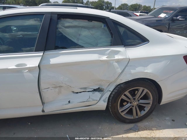 45824750 :رقم المزاد ، 3VWC57BUXMM062948 vin ، 2021 Volkswagen Jetta 1.4t R-line/1.4t Se/s مزاد بيع