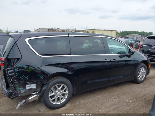 2026 Chrysler Pacifica Select მანქანა იყიდება აუქციონზე, vin: 2C4RC1BG3TR231371, აუქციონის ნომერი: 45824895