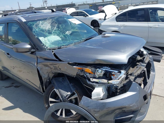 45824920 :رقم المزاد ، 3N1CP5CU6KL518319 vin ، 2019 Nissan Kicks Sv مزاد بيع